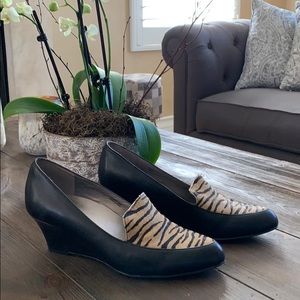 Trendy Shoes! Classic for any fashionista! Wedge.